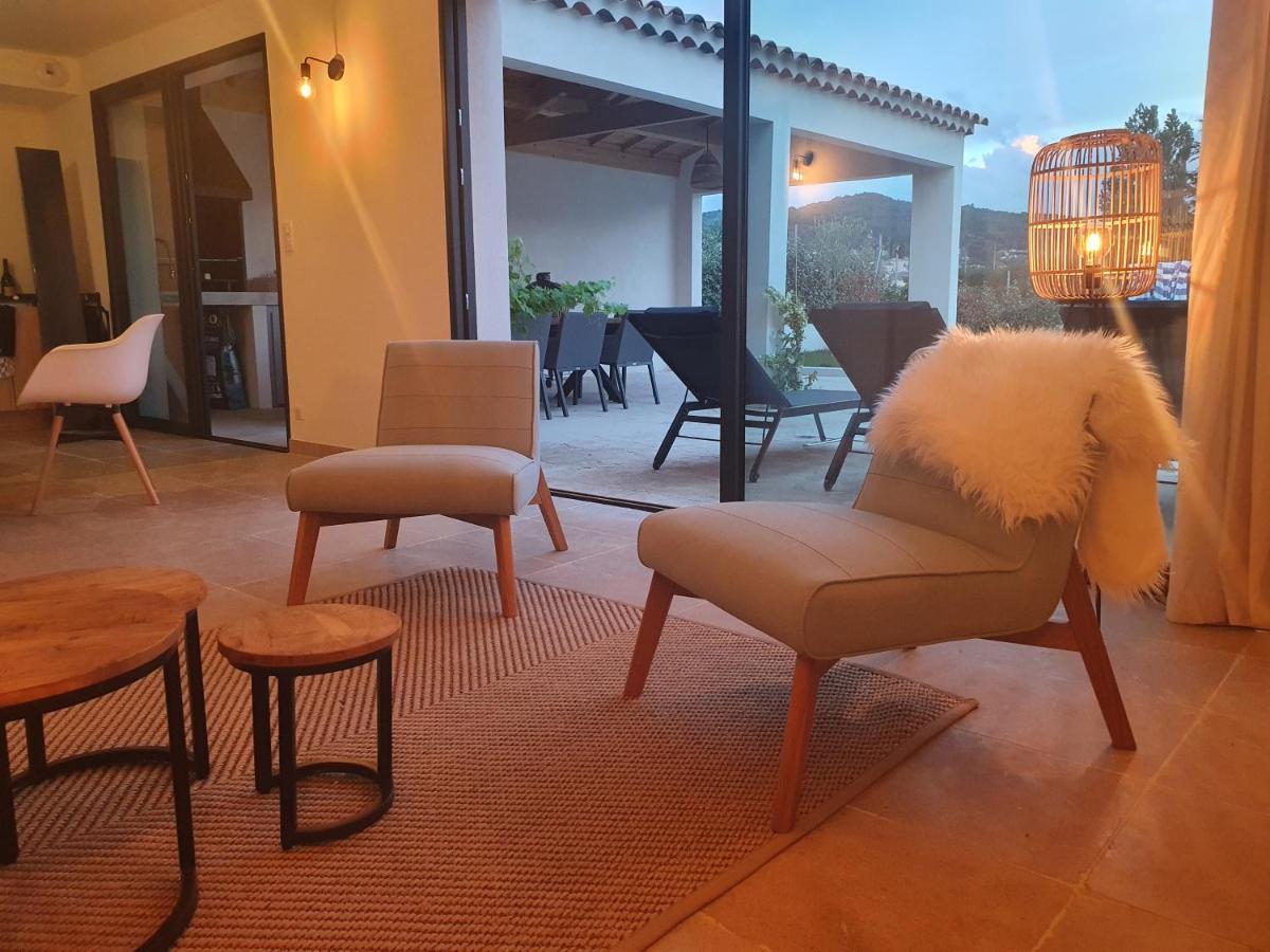 Villa Mont Ventoux: Luxury Retreat with Private Pool and Provençal Views Malaucene Exterior photo