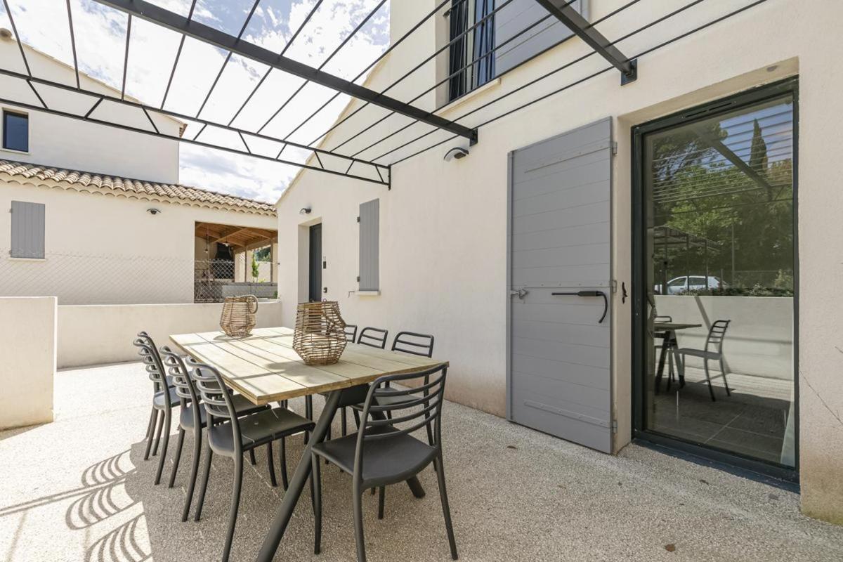 Villa Mont Ventoux: Luxury Retreat with Private Pool and Provençal Views Malaucene Exterior photo