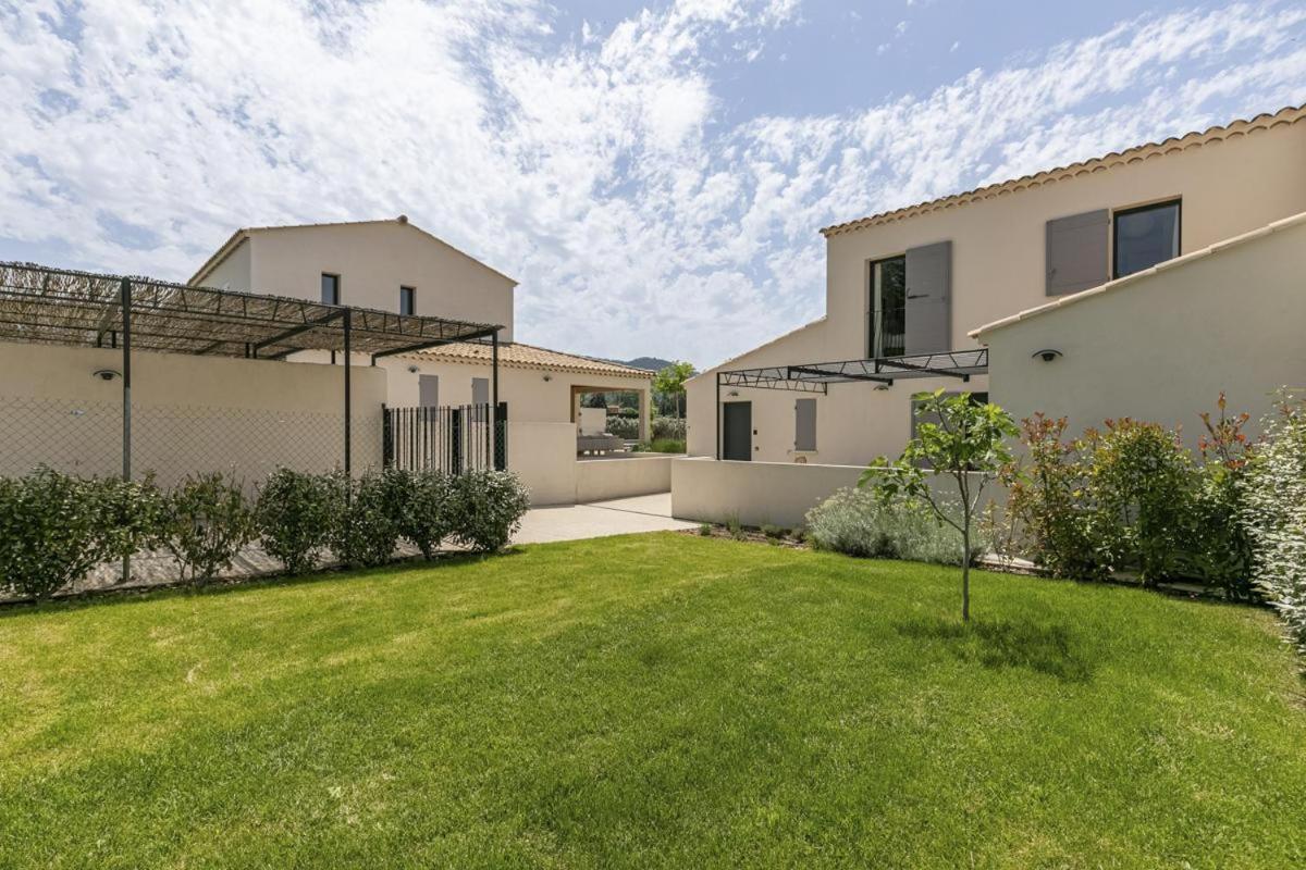 Villa Mont Ventoux: Luxury Retreat with Private Pool and Provençal Views Malaucene Exterior photo
