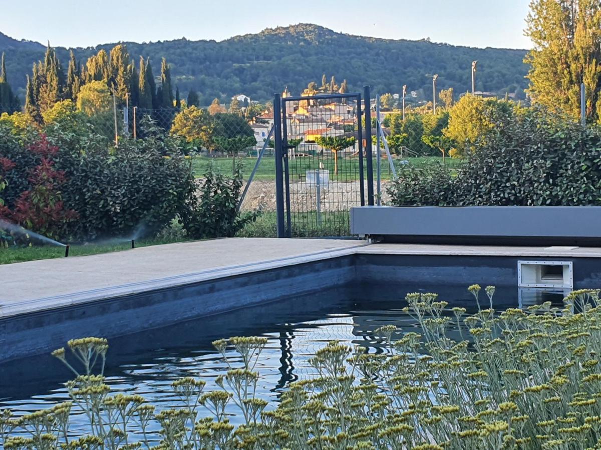 Villa Mont Ventoux: Luxury Retreat with Private Pool and Provençal Views Malaucene Exterior photo